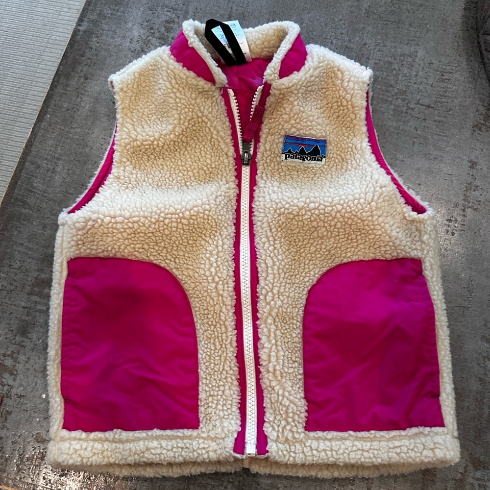 Cute Patagonia vest. Size 5T
